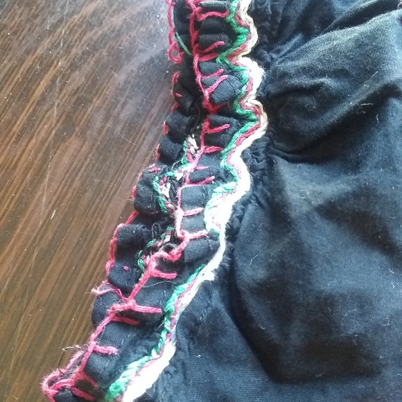 Embroidered peasant top - Picture 6 of 9